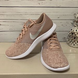 Women’s Nike Flex Contact